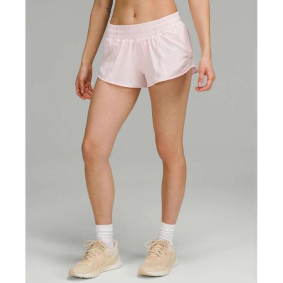NWT Lululemon Hotty Hot Low-Rise 2.5" Lined Shorts - STRAWBERRY MILKSHAKE Sz 12 - Picture 4 of 7
